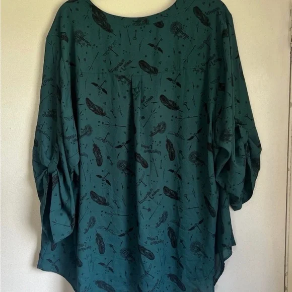 Torrid size 4 Harry Potter themed top - Picture 2 of 7